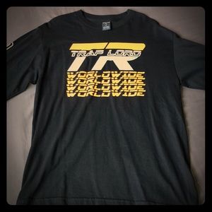 MENS MEDIUM (M) LONG-SLEEVER FROM TRAPLORD